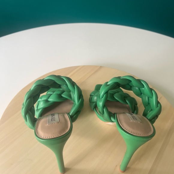 Steve Madden Kenley Woven Slide Heeled Sandal - Picture 5 of 13